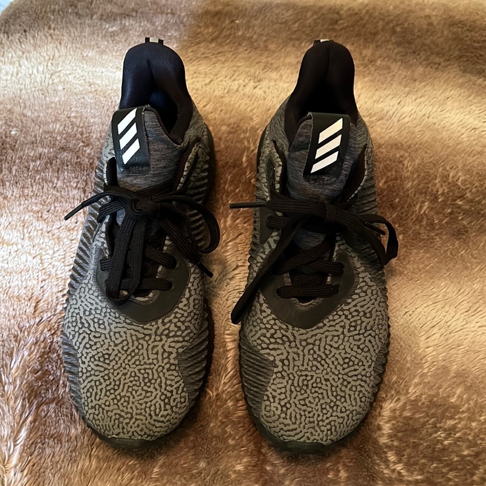 Adidas AlphaBounce Black Textured Tennis Shoe Running Workout Shoes